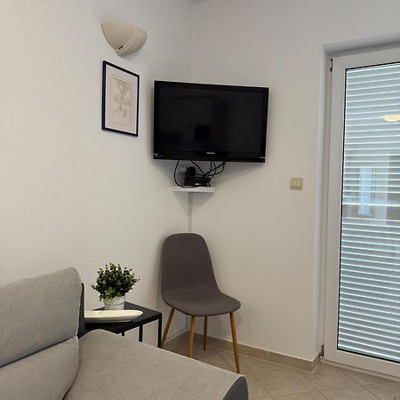Apartmani Samec Novalja Eksteriør billede