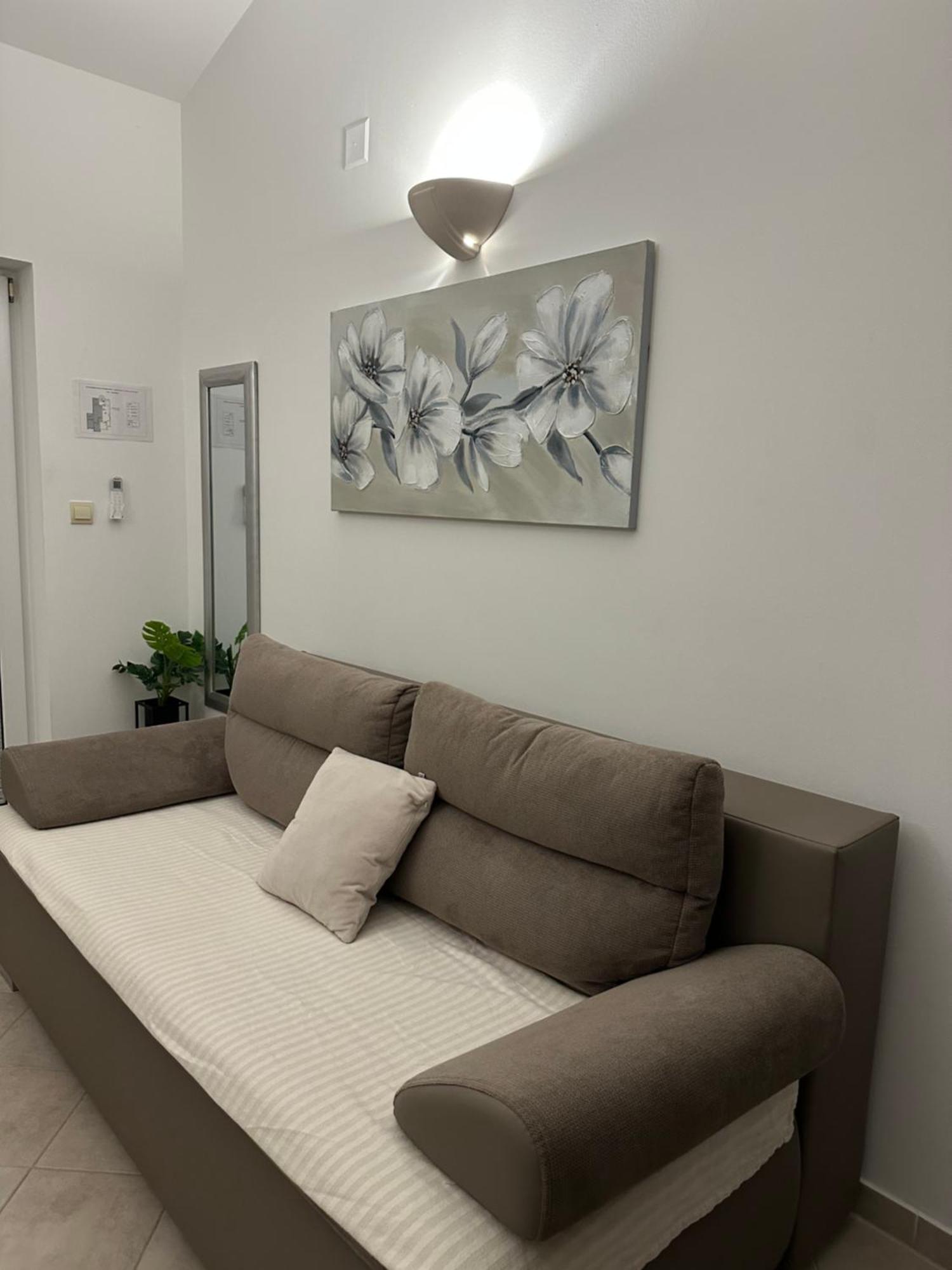 Apartmani Samec Novalja Eksteriør billede
